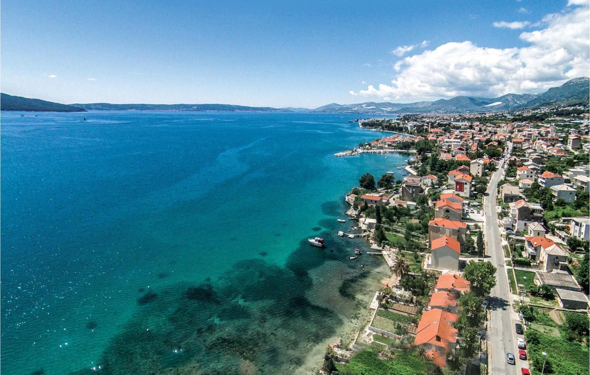 1 Bedroom Nice Apartment In Kastel Sucurac Kastela Exterior photo